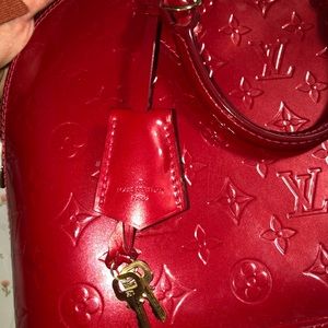 NOT FOR SALE : EXTRA PICTURES FOR LV PURSE🍒